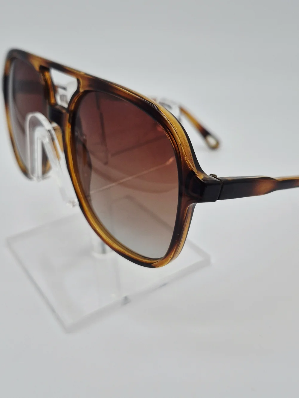 Better Days Men's Tortoiseshell Sunglasses - Brown Gradient Lenses